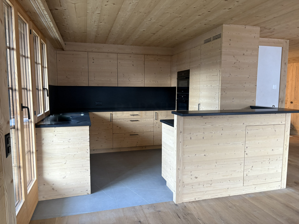 For Sale Apartment | Saanen - picture 2