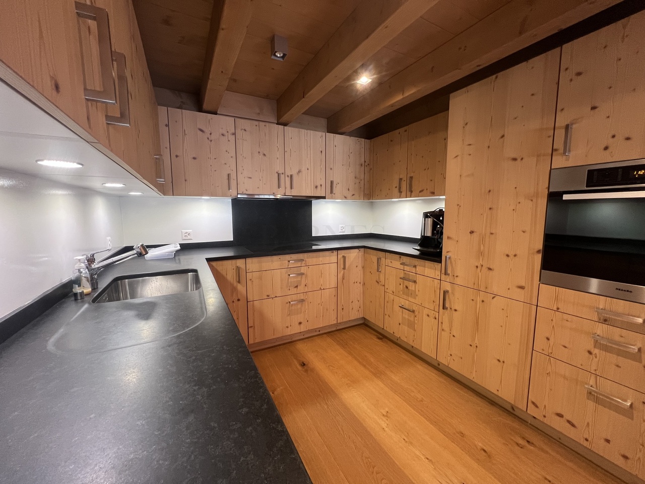 For Sale Apartment | Saanen - picture 2