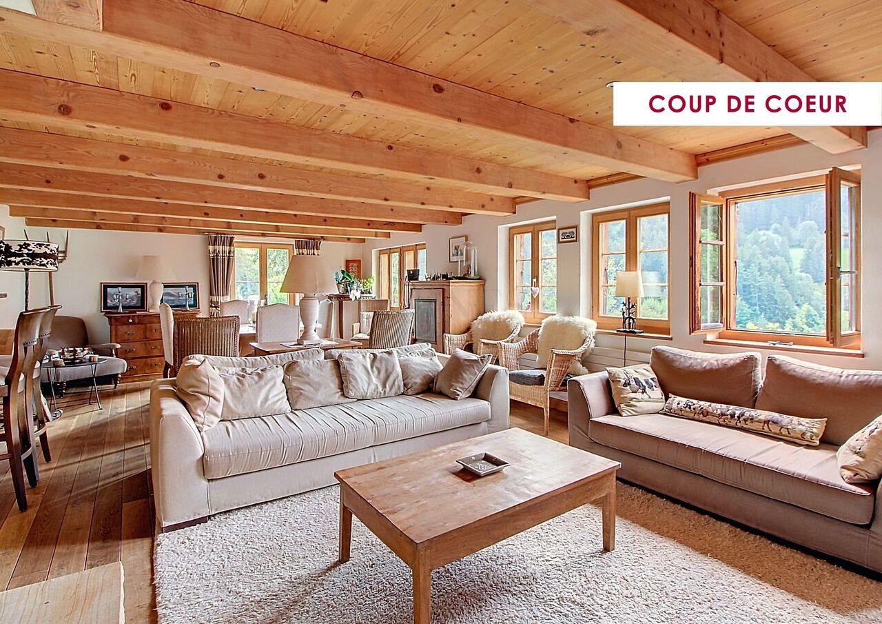 Chalet Rougemont - picture 1